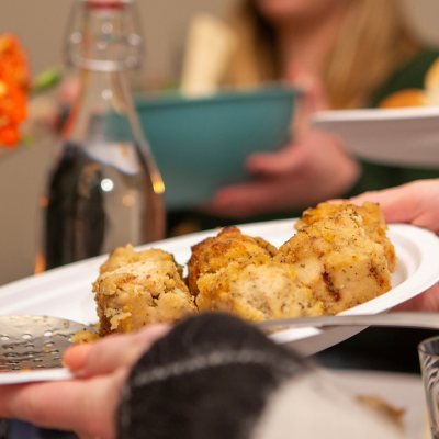 Chinet Classic Dinner Paper Plates, 10.375", 165 Ct.