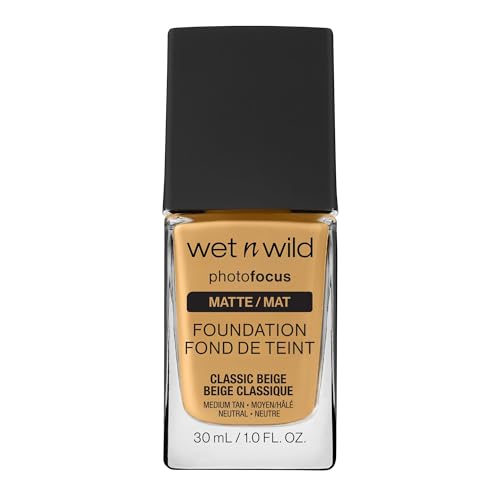 Wet 'n Wild Foundation, Classic Beige, 30ml