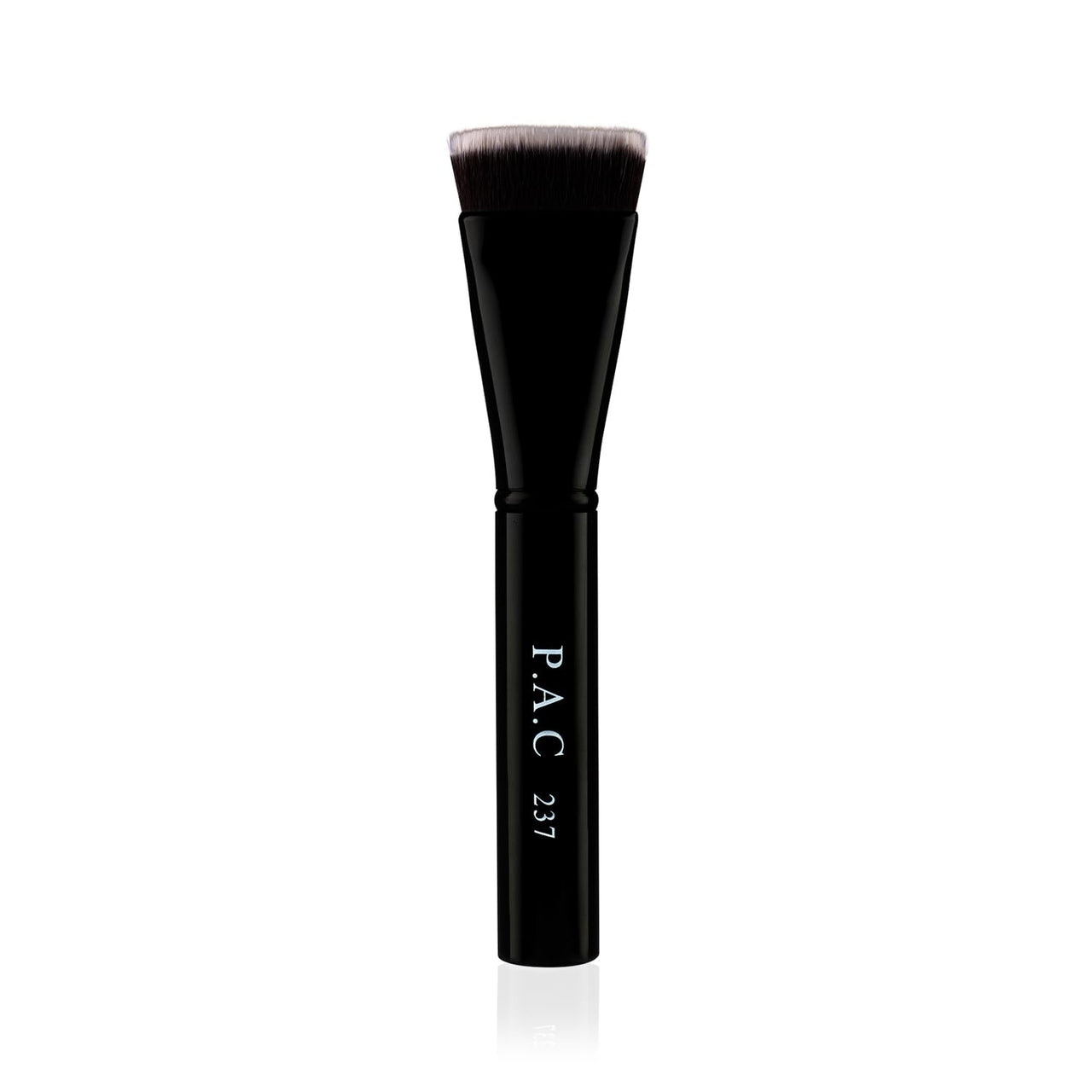 PAC Contouring Brush 237