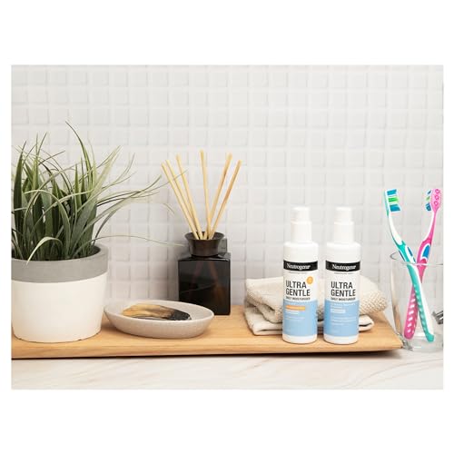 Neutrogena Ultra Gentle Daily Moisturiser SPF 15 | Glycerine based | Light Weight & Non Greasy | UVA & UVB Protection | Parabens Free | Fragrance Free | Dry & Sensitive Skin | 100ml