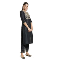 Kashish Women's  Viscose Embroidered Round Neck Straight Fit Kurta