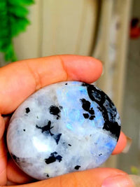 Rainbow Moonstone Large Palm Stone - Pocket Massage Worry Stone for Natural Body Chakra Balancing, Reiki Healing and Crystal Grid Rainbow Moonstone (Large)