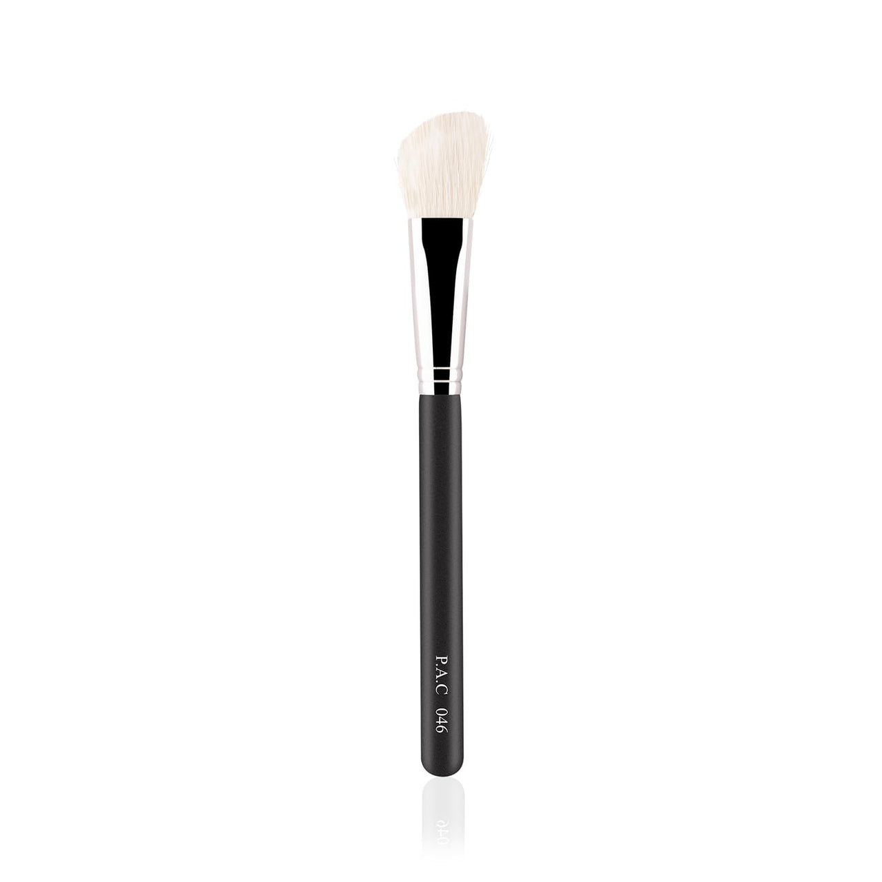 PAC Contouring Brush 046