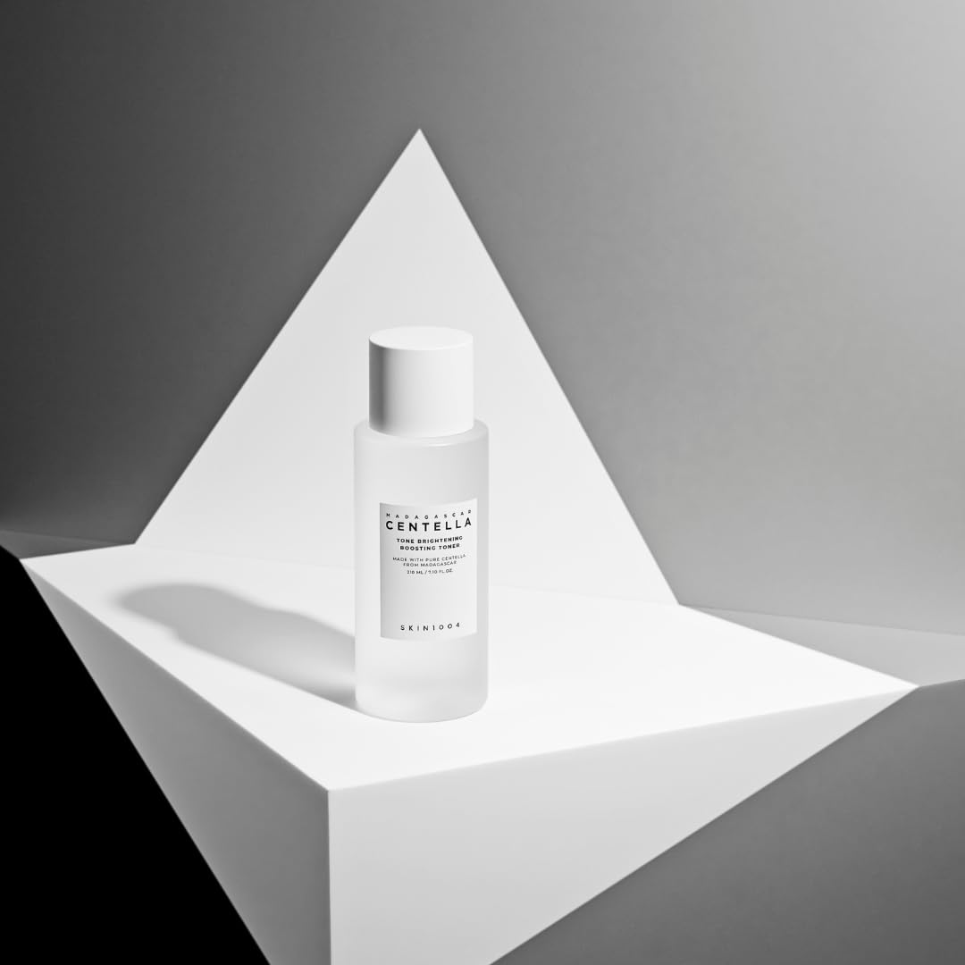 SKIN1004 Madagascar Centella Tone Brightening Boosting Toner 210ml