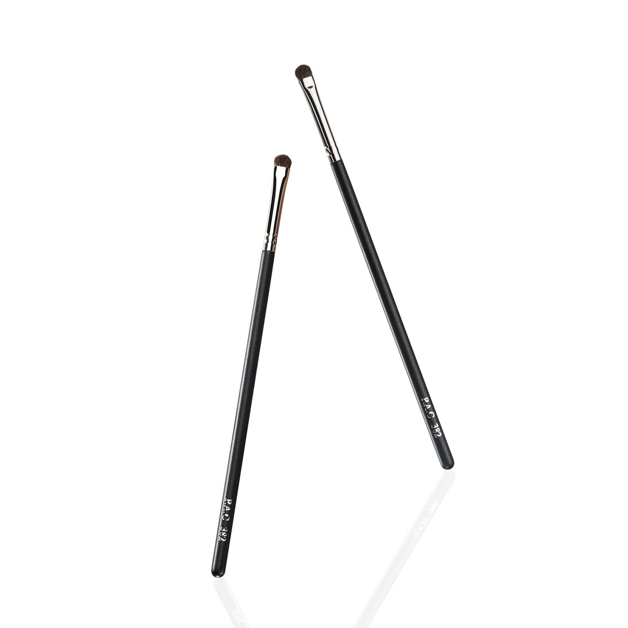 PAC Eyeshadow Brush 382