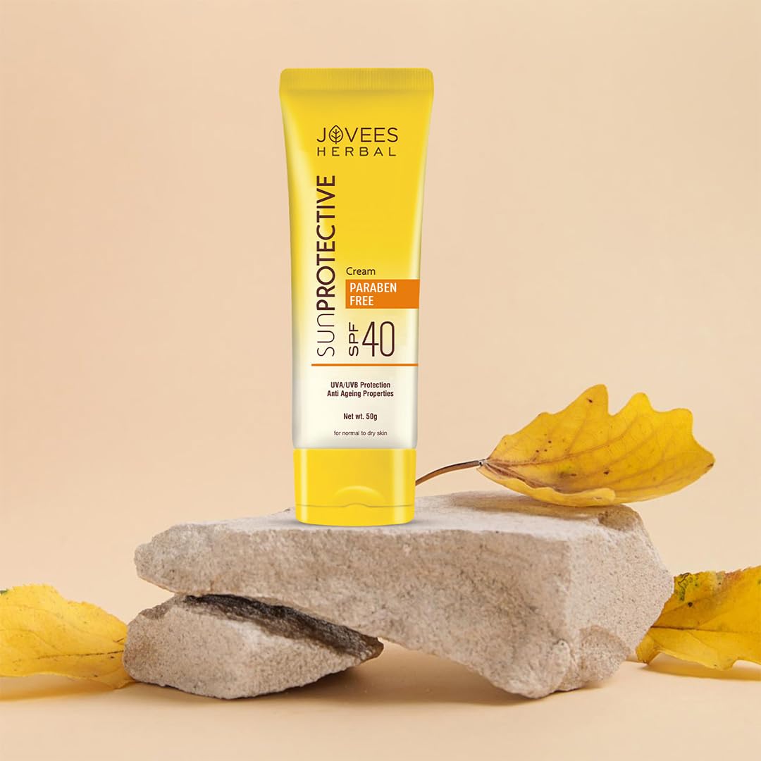 Jovees Herbal Sun Protective Sunscreen SPF 40 | Lightweight, Quick Absorbing and Oil Free - UVA/UVB Protection | Normal to Dry Skin Type | Paraben & Alcohol Free 50g