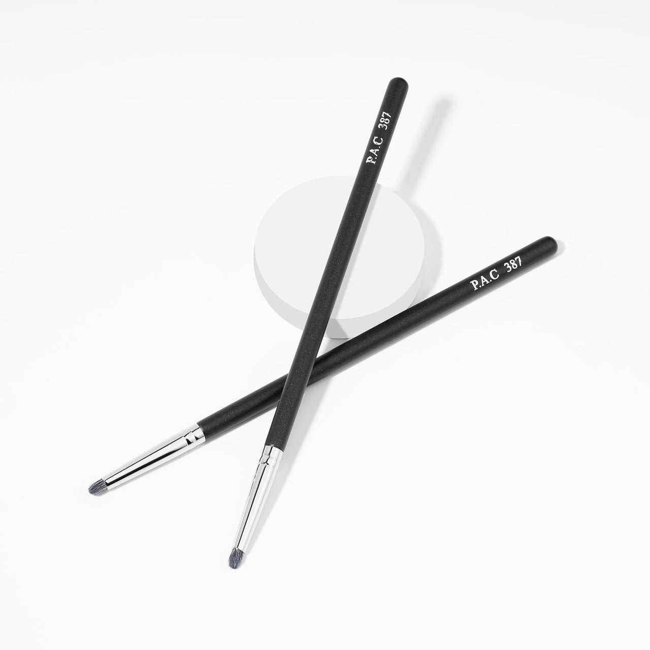 PAC Eyeshadow Blending Brush 387