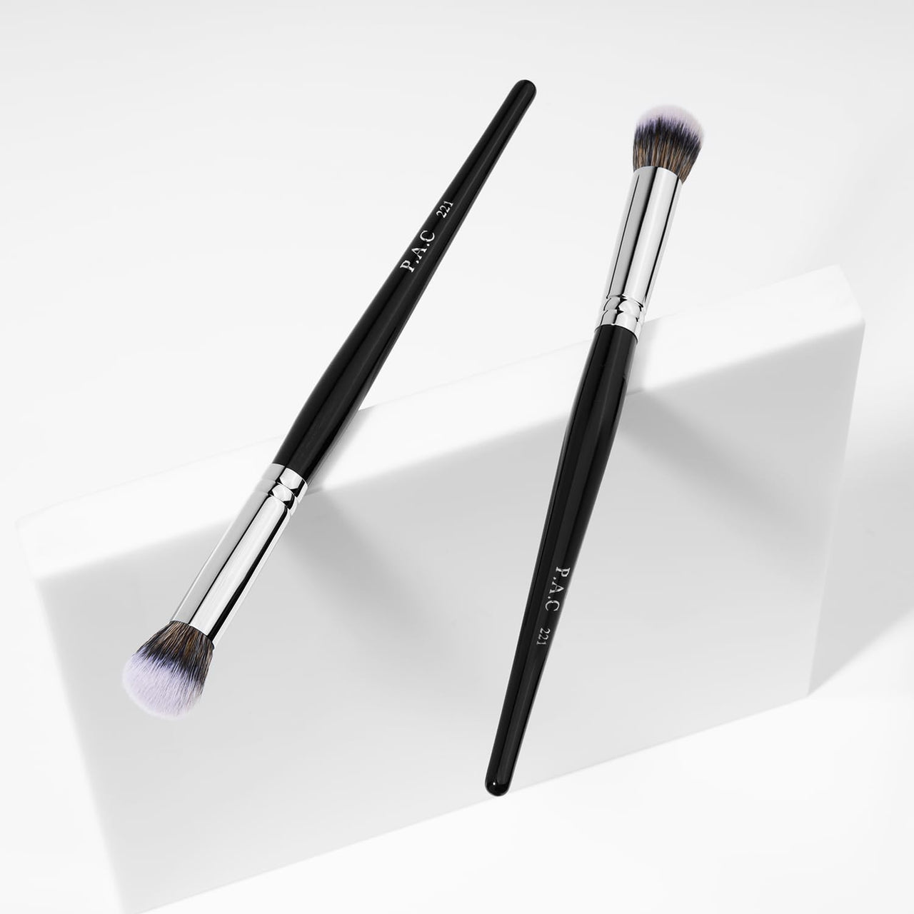PAC Powder Brush 221