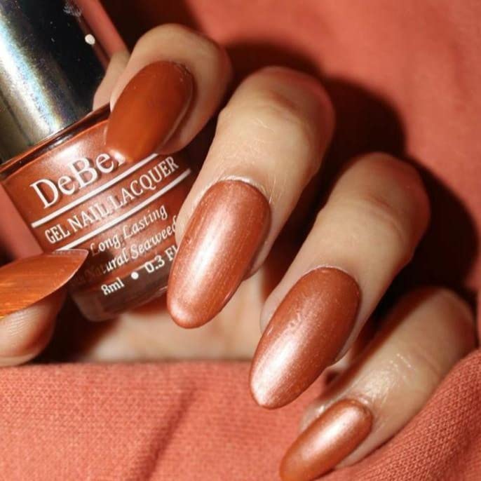 DeBelle Gel Nail Polish Roseate Gold (Metallic Rose Gold Nail Paint)|Non UV - Gel Finish |Chip Resistant | Seaweed Enriched Formula| Long Lasting|Cruelty and Toxic Free| 8ml