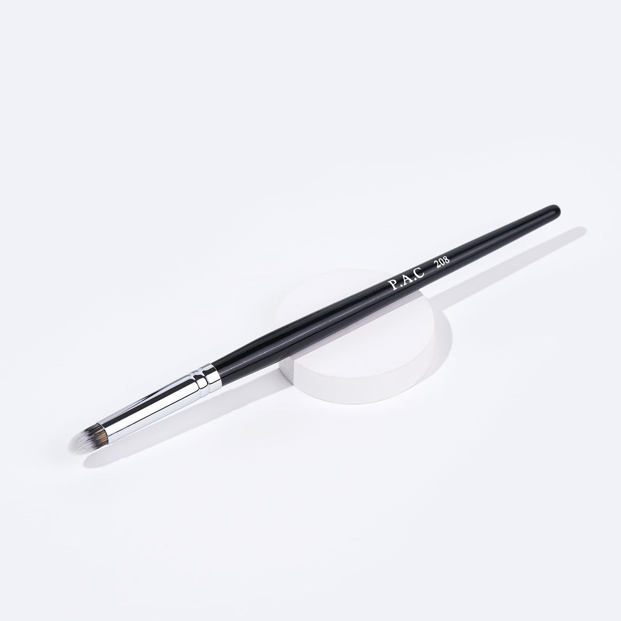 PAC Eyeshadow Blending Brush 208