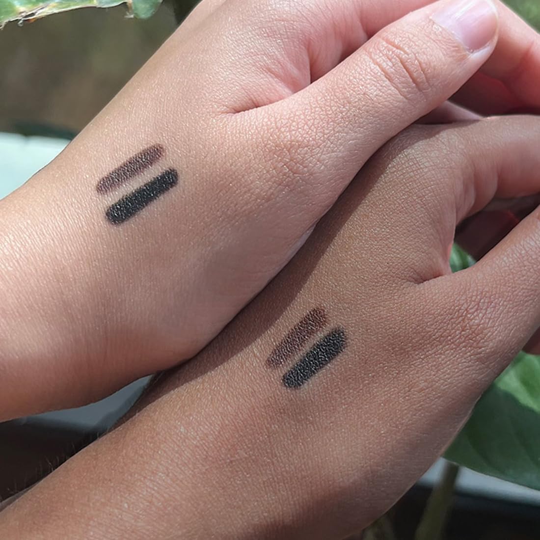 RUBY's ORGANICS Kohl Eyeliner- Black, Kajal with In-Built Smudger for Smokey-Eye, Extra Smooth & Blendable, Long-Wearing Matte Finish, Organic Eye Makeup, Cruelty-Free & Vegan, 0.35 Gm,Pencil
