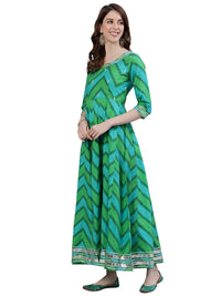 ishin Women's  Cotton Green Embroidered Anarkali Kurta Set with Dupatta
