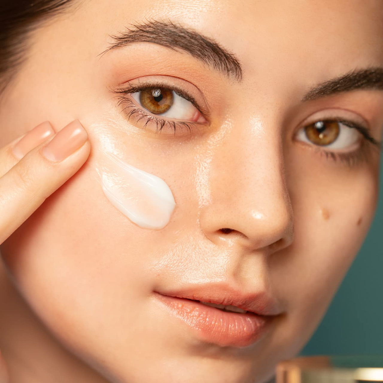 PAC Spotlight Moisturizer | Lightweight and Hydrating | Gel - Based Moisturizer | For Healthy Radiant Glow | Perfect for Combination Skin Type | 50g