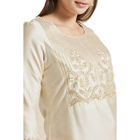 Kashish Women's  Viscose Embroidered Round Neck Straight Fit Kurta