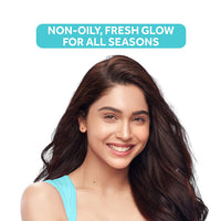 POND's Triple Vitamin Moisturising Body Lotion 600 ml & POND's Light Face Moisturizer 200 ml, Daily Lightweight Non-Oily Cream