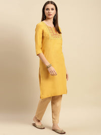 rangita Women 100% Cotton Yoke Zari Embroidered Knee Length Straight Kurti