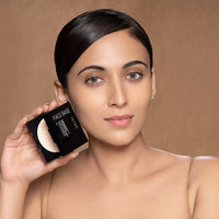 RENEE Face Base Compact Powder Cashew Beige 9gm, Enriched With Hyaluronic Acid & Vitamin E, Long - Lasting, Easy Blend, Matte Finish, for All Skin Types