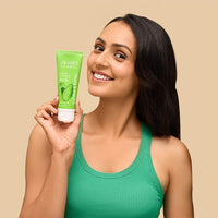 Jovees Herbal Papaya & honey Face Scrub | With Honey,Neem & Chamomile Extract | For Normal to Dry Skin | Gently Remove Dead Skin | Improves Uneven Skin Tone | Paraben And Alcohol Free | 100gm