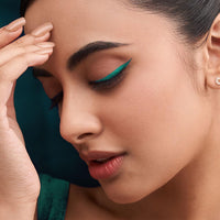 RENEE Pointy End Sketch Pen Smudge Proof Eyeliner - Matte Finish, Light Weight, Water Resistant, Long Stay Highly Pigmented with One Stroke Application Formula - Emerald
