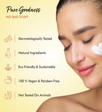THE LOVE CO. Indulgence Gift kit Collection: Indulge in Travel Pack Shower Gels | Cherry Blossom, Vanilla, Lavender, Oud | Opulent Bathing Experience | Ideal Birthday & Special Occasion Hamper | Pack of 4