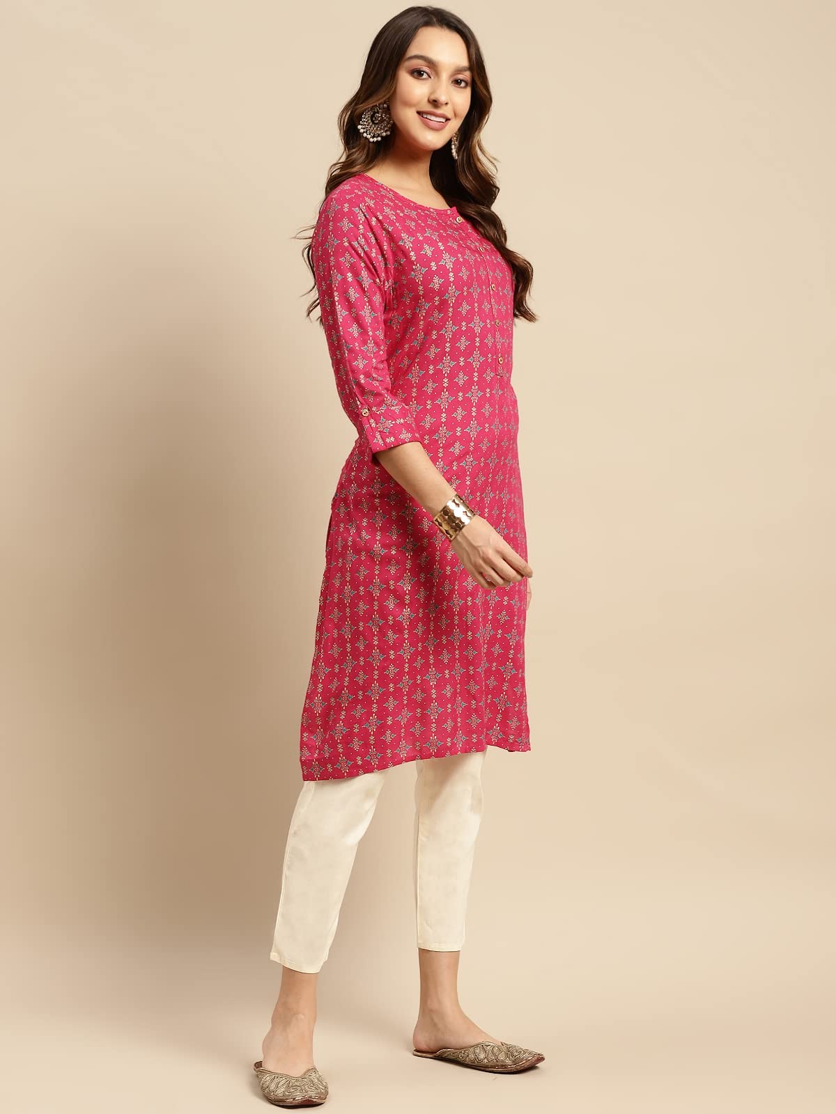 rangita Women Rayon Gold Printed Calf Length Straight Kurti