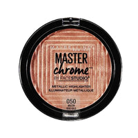 Maybelline New York Face Studio Master Chrome Metallic Highlighter, luminous skin, heated tone effect & Metallic Finish - Molten Rose Gold suits fair skin to medium skin tones| 6.7 grams