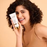 Jovees Herbal Ultra Radiance Gold Face Wash Gives Clear, Nourished & Hydrated Skin, Reduce Dark Spot And Improves Skin Texture | For All Skin Types 100ml (pack of 3)