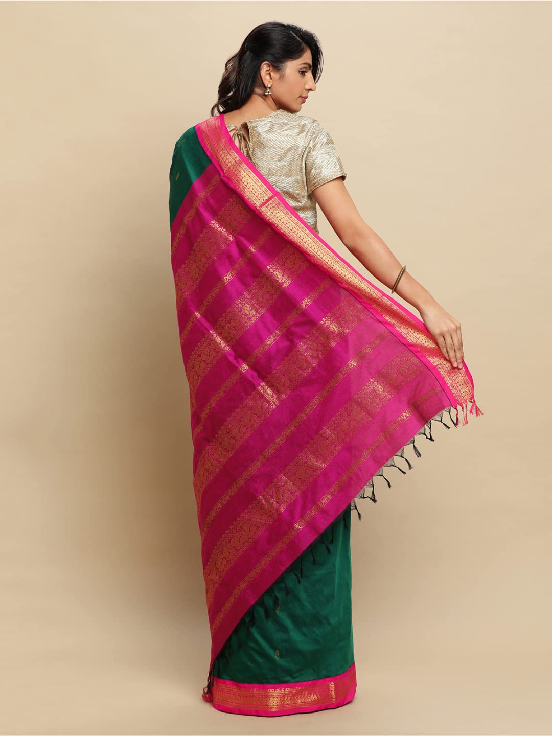 manvish drapes Gadwal Silk Cotton saree with Buttas and Peacock Border Saree with Contrast Blouse Piece (GREEN-RANI)