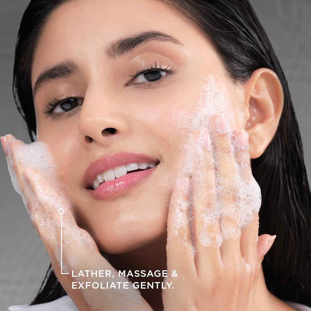 POND'S Bright Miracle Detox Facewash | 10X Power of Activated Charcoal| For Deep Cleaned Skin | Reveals Glow, Pollution Clear Face Wash, 200gm