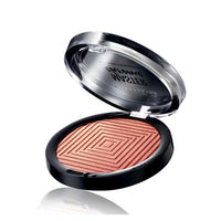 Maybelline New York Face Studio Master Chrome Metallic Highlighter, luminous skin, heated tone effect & Metallic Finish - Molten Rose Gold suits fair skin to medium skin tones| 6.7 grams