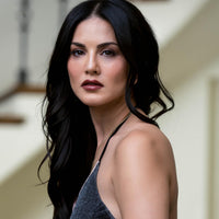 STARSTRUCK BY SUNNY LEONE Matte Lipstick- Brown Lipstick- Cinnamon 4.2 gm| Lipsticks for Women | Long Lasting Lipstick for Women | Makeup Lipsticks | Waterproof Lipstick | Smudge Proof Lipstick