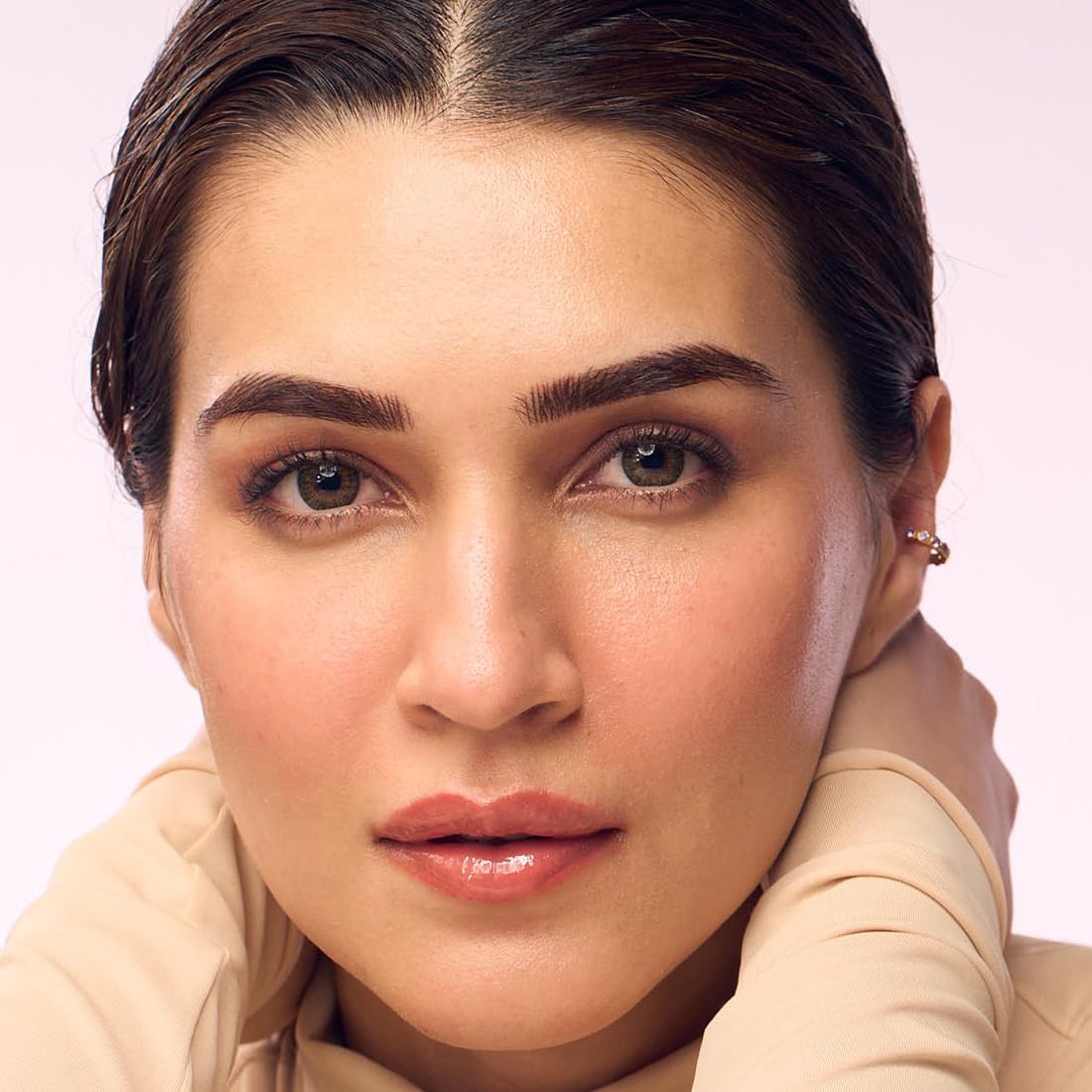 Hyphen Vitamin-Infused Tinted Lip Balm - Hazel | For Dry, Flaky & Dark Lips | 24 Hrs Moisturization | Hydrates, Plumps & Repairs Moisture Barrier | Peptide Lip Balm for Women | Peachy Nude Shade - 10g