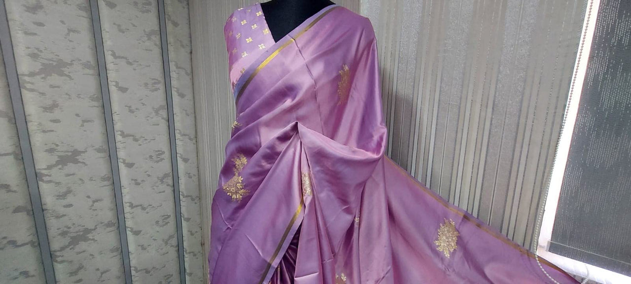 AKHILAM Women's  Banarasi Pure Silk Floral Golden Zari Work Woven Design Border Saree with Unstitched Blouse Piece(KSBLE2240_Parent)