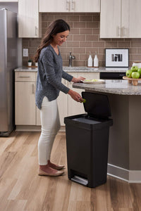Rubbermaid Premier Series II Step-on Trash Can for Home and Kitchen, with Lid Lock and Slow Close, 13 Gallon, Charcoal, for Home/Kitchen/Hotel/Lobby/Office 13G - Classic Plastic