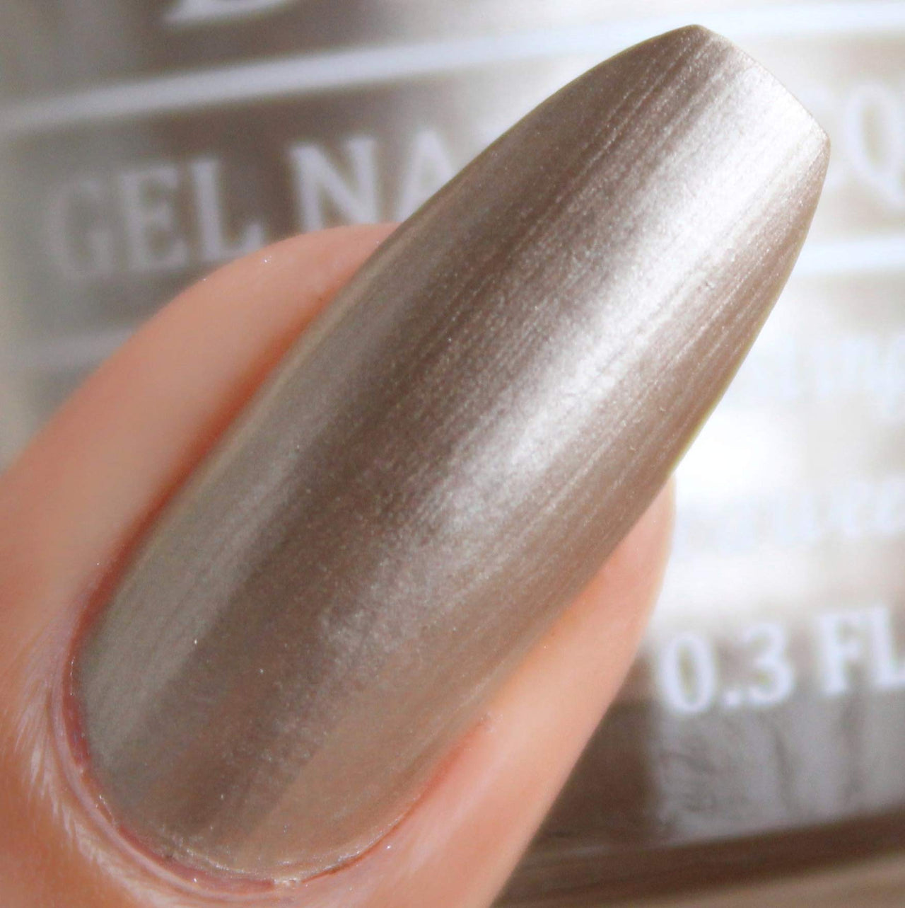 DeBelle Gel Nail Polish Chrome Beige (Metallic Beige Nail Paint)|Non UV - Gel Finish |Chip Resistant | Seaweed Enriched Formula| Long Lasting|Cruelty and Toxic Free| 8ml