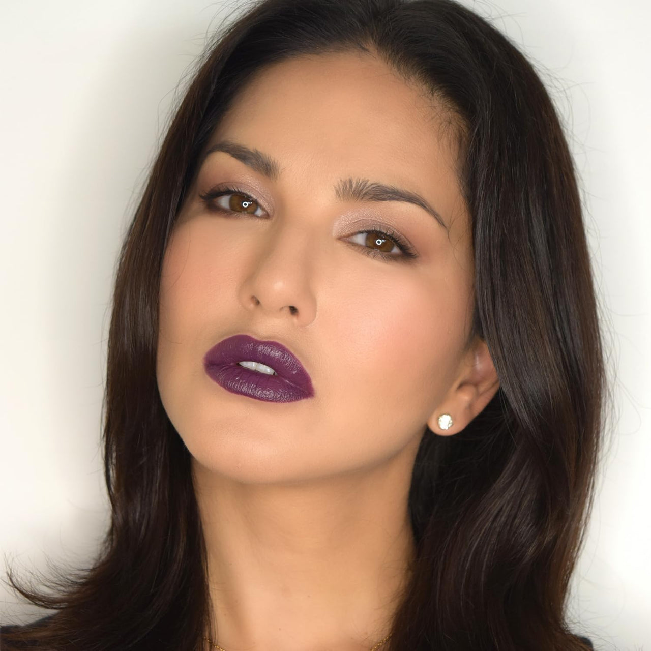 STARSTRUCK BY SUNNY LEONE Matte Lipstick- Wine 4.2 gm| Lipsticks for Women | Long Lasting Lipstick for Women | Makeup Lipsticks | Waterproof Lipstick | Smudge Proof Lipsticks