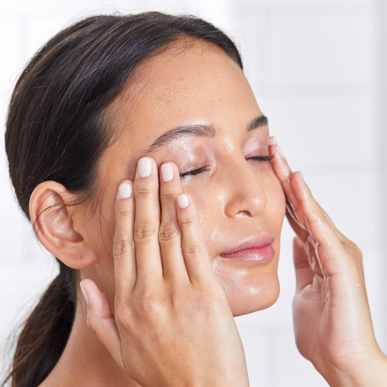 DHC Beauty Deep Cleansing Oil (120ml), with Olives, Removes Makeup And Impurities, Cleansing Oil/Makeup Remover for Soft & Glowing Skin