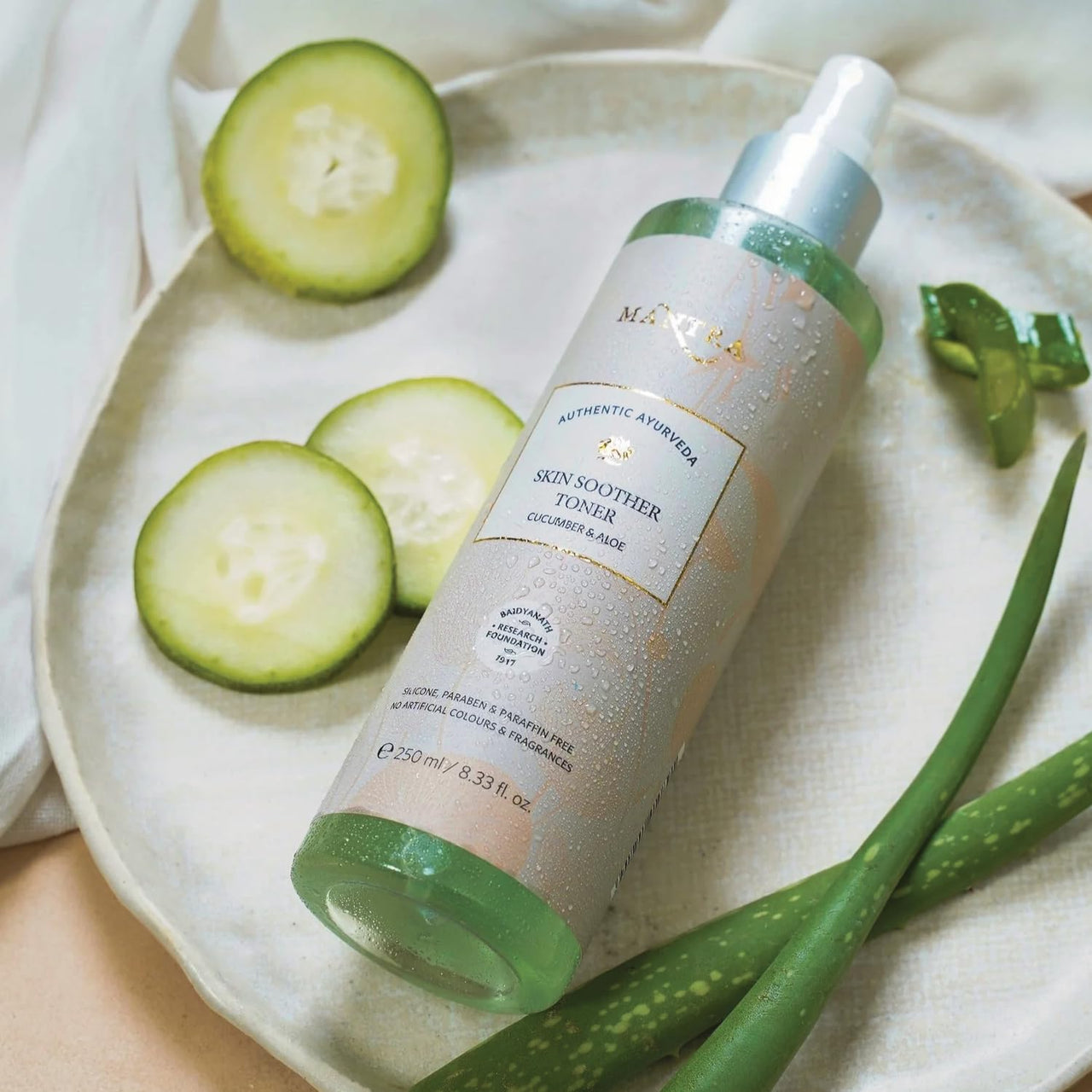 Mantra Herbal Skin Soother Toner with Cucumber & Aloe Vera – Hydrating, Soothing, Anti-Aging, Reduces Acne & Pores - 250ml
