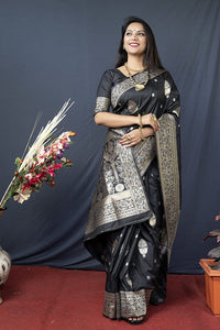 SGF11- Women's  Kanjivaram Pure Soft Silk Handloom Saree Pure Golden Zari With Blouse Piece