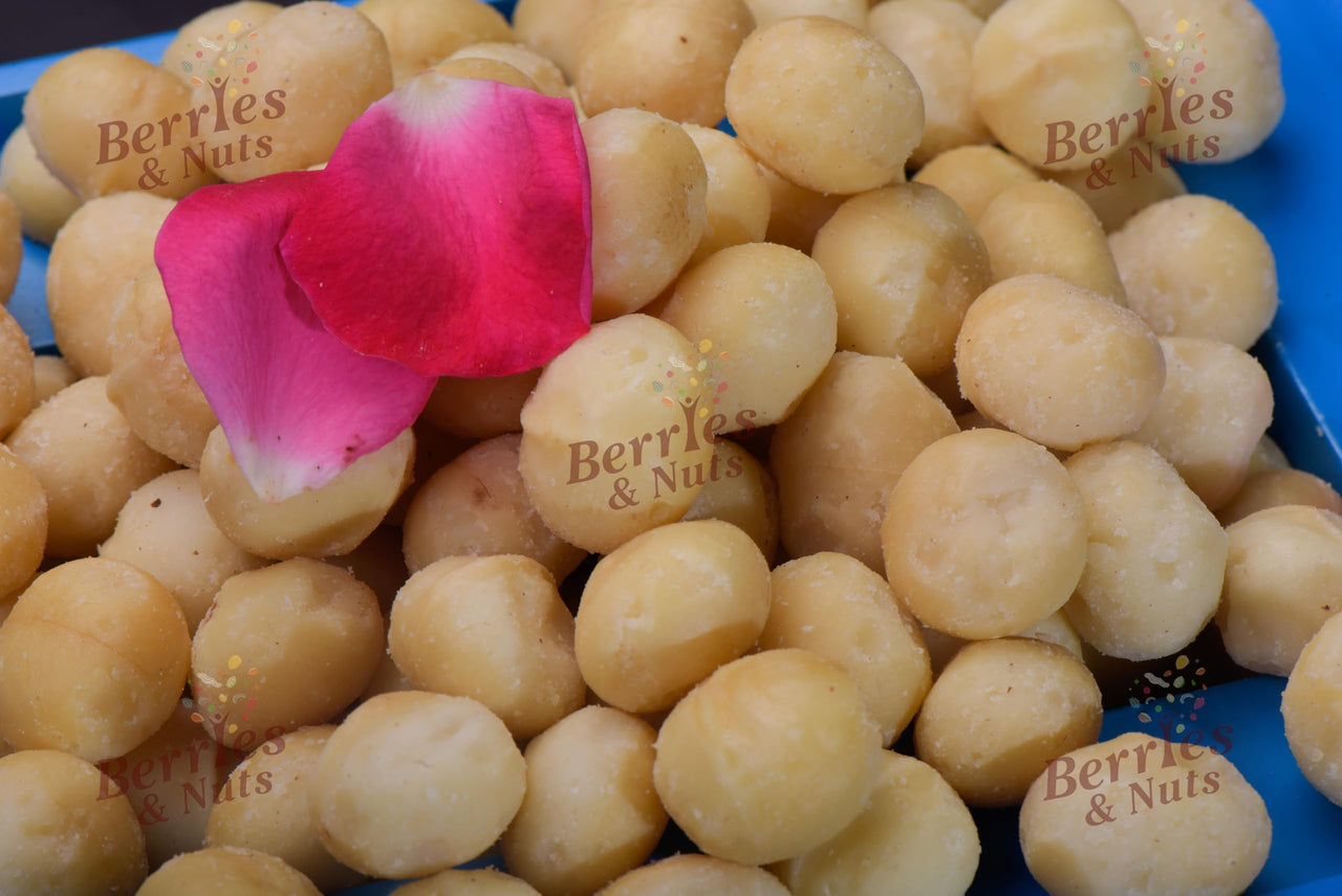Berries and Nuts Premium Macadamia Nuts, 500g