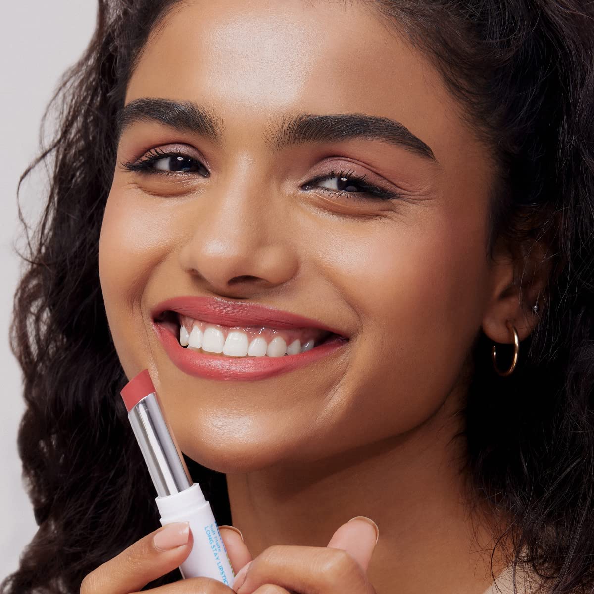 Mamaearth Soft Matte Long Stay Lipsticks with Jojoba Oil & Vitamin E for 12 Hour Long Stay - 05 Woody Rose - 3.5 g