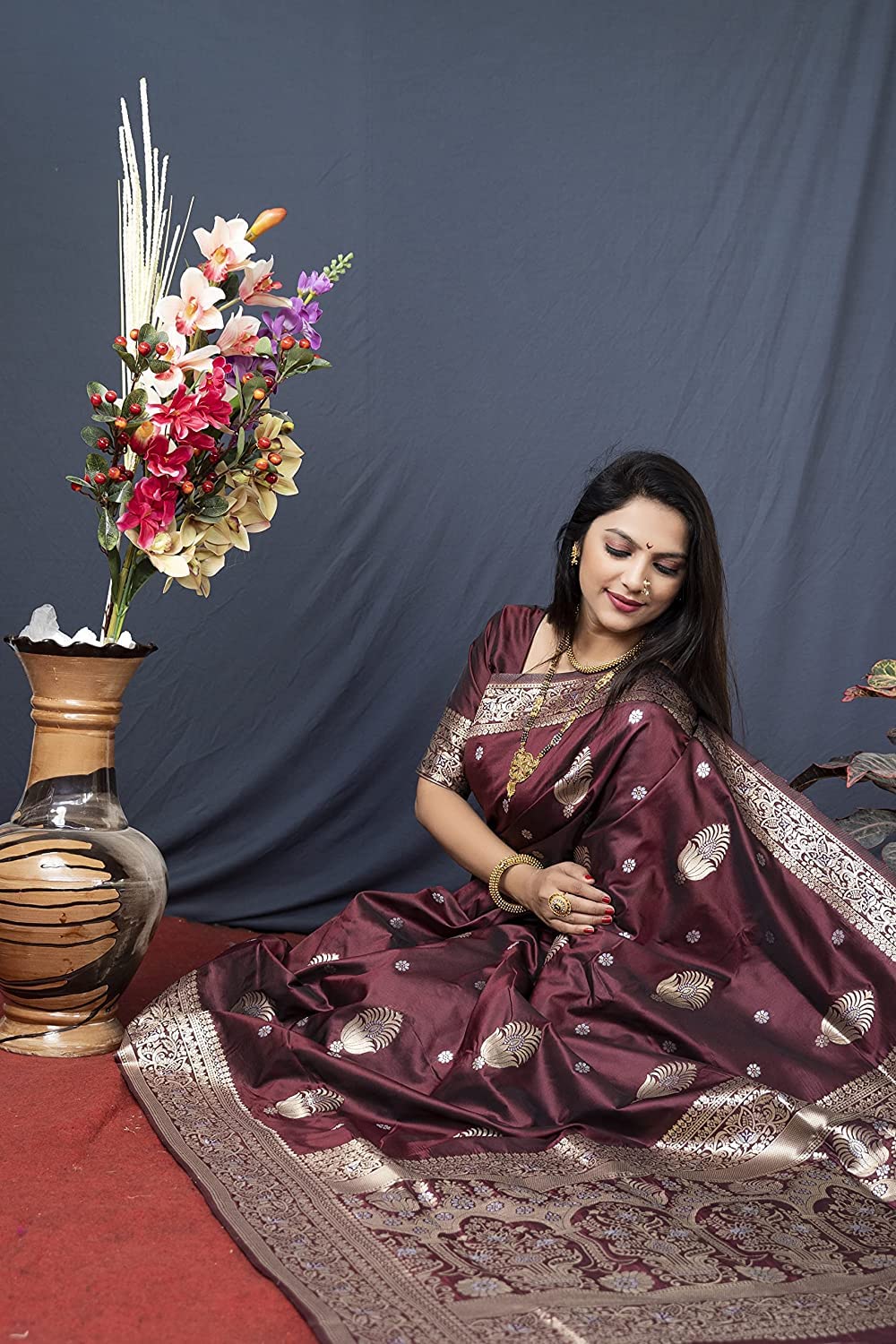 SGF11- Women's  Kanjivaram Pure Soft Silk Handloom Saree Pure Golden Zari With Blouse Piece