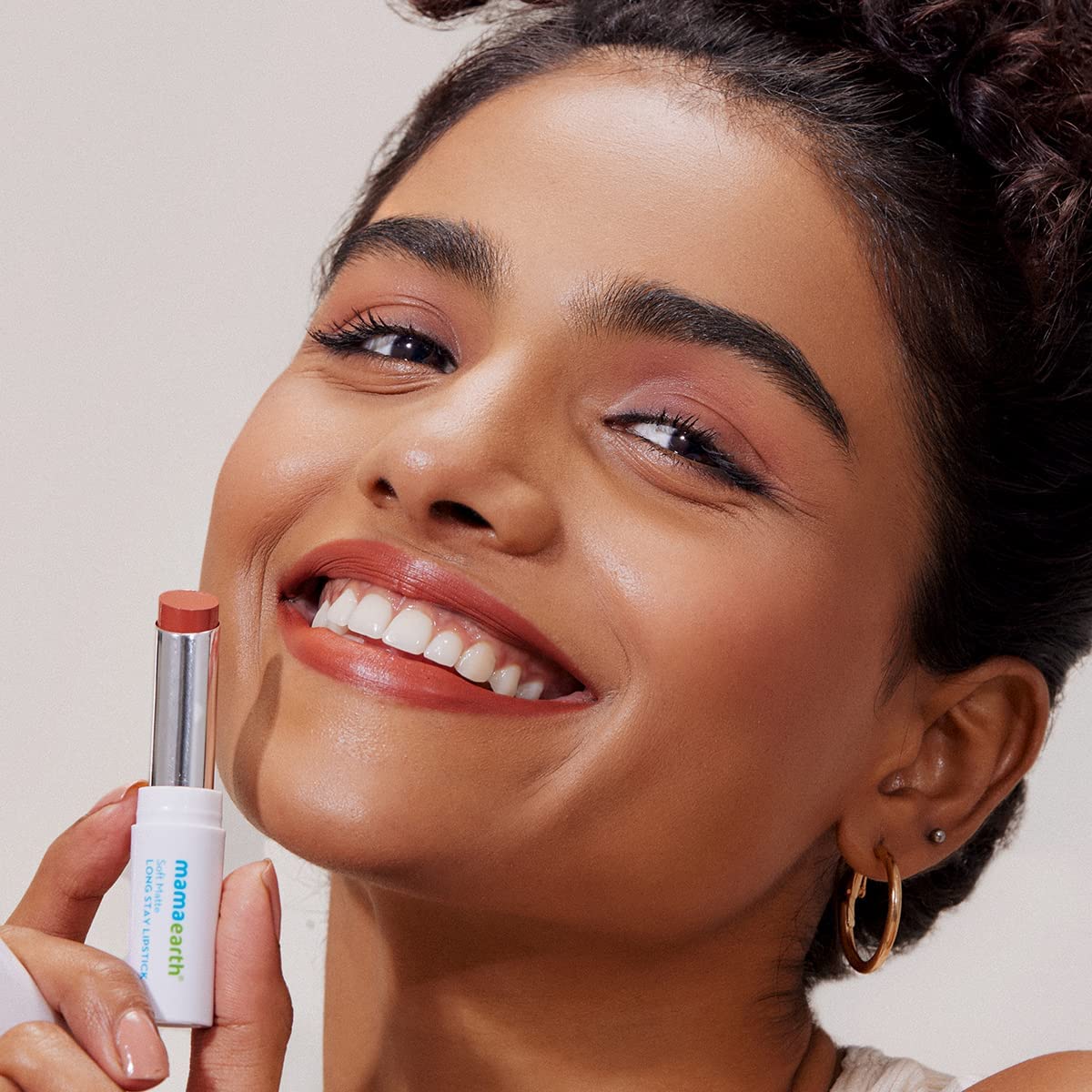 Mamaearth Soft Matte Long Stay Lipsticks with Jojoba Oil & Vitamin E for 12 Hour Long Stay - 09 Honey Blush - 3.5 g