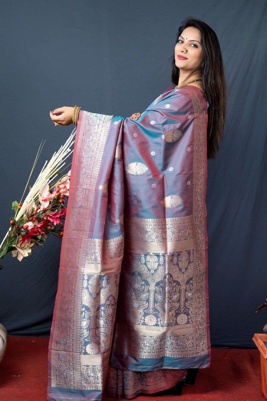 SGF11- Women's  Kanjivaram Pure Soft Silk Handloom Saree Pure Golden Zari With Blouse Piece