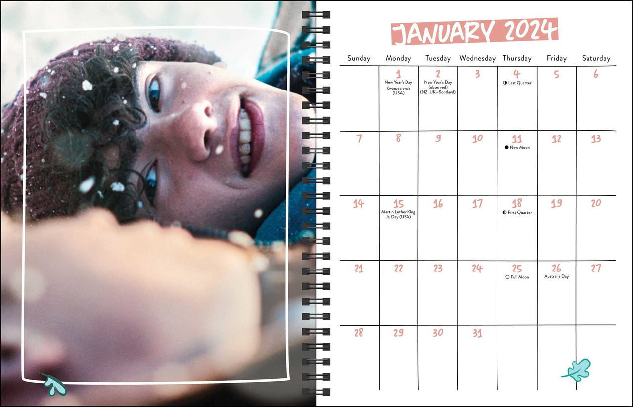 Heartstopper 16-Month 2023–2024 Weekly/Monthly Planner Calendar with Bonus Stickers