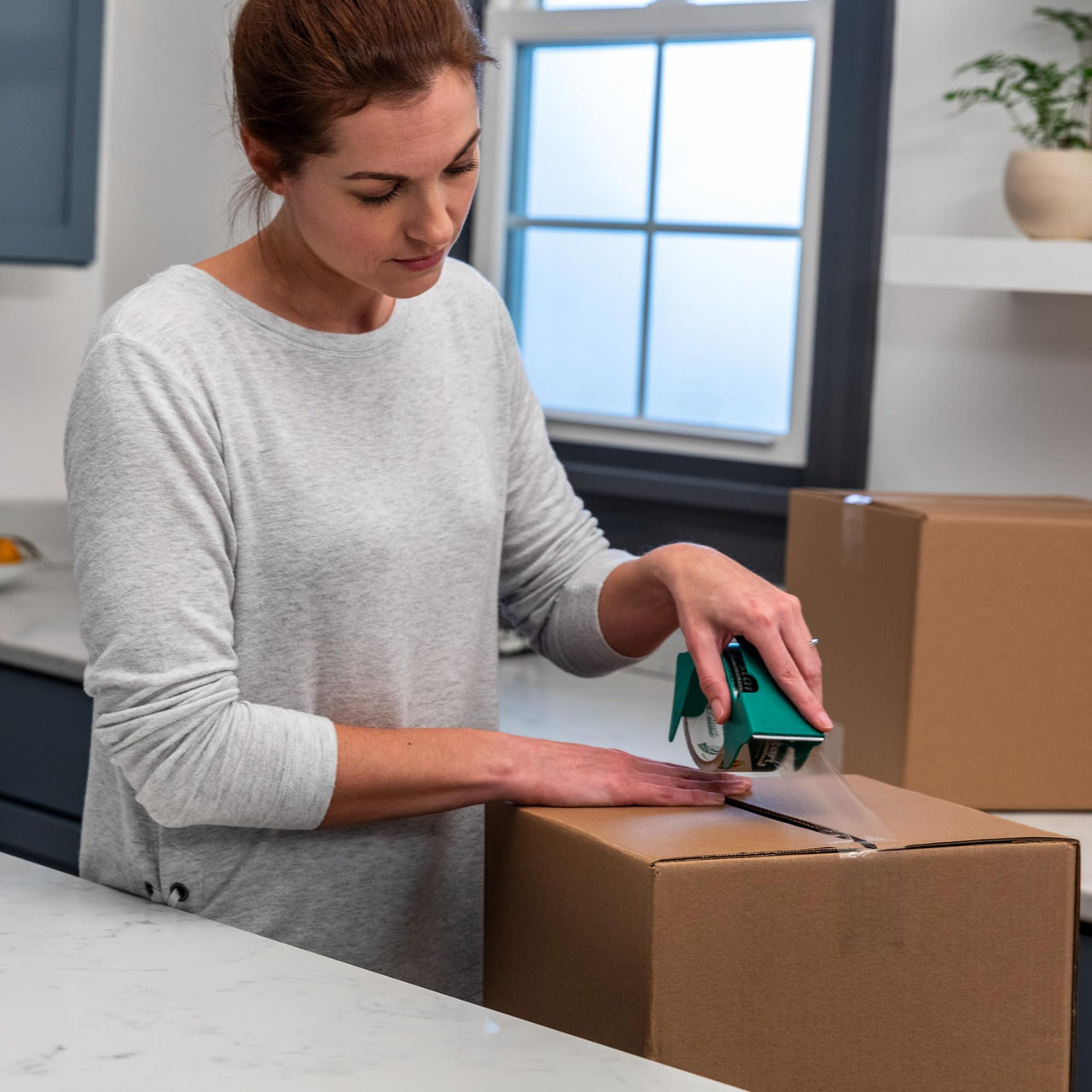 Duck EZ Start Clear Packing Tape Refills – 6 Rolls of Packaging Tape for Shipping, Moving & Storage - Quiet Easy Start Tape for Boxes & Mailing Supplies, 1.88 Inch x 55 Yards (287862) 6 Rolls, 55 yds