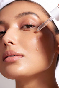 Orimii C-Glow Booster Serum - 3% Vitamin C - SPF 15 - Pregnancy-Safe Brightening & Hydrating Face Serum with Elderberry & Tahitian Gardenia for Even Skin Tone & Daily Sun Protection - 30ml