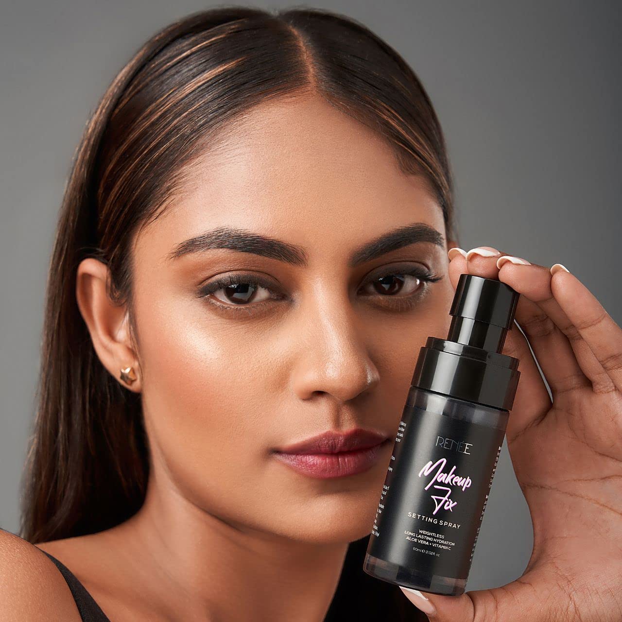 RENEE Makeup Fixer Setting Spray 60ml| Infused With Aloe Vera & Niacinamide| Prevents Cracks, Minimizes Pores & Fine Lines| Long Lasting & Weightless Formula