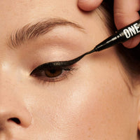 Inglot One Move Liquid Eyeliner Black - 0.55 ml Waterproof and smudge-proof