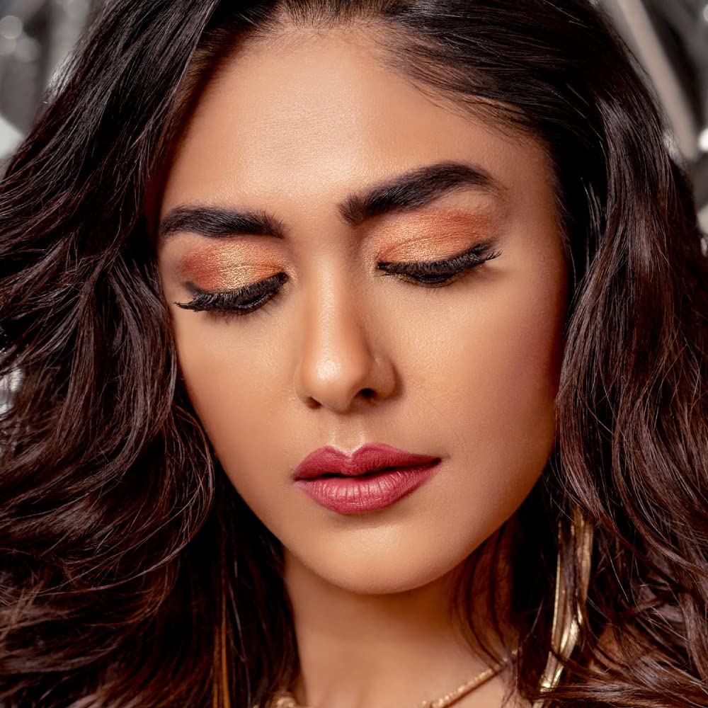 Lakmé Absolute Spotlight Shimmery Eye Shadow Palette, Sundowner, 12 G, Assorted